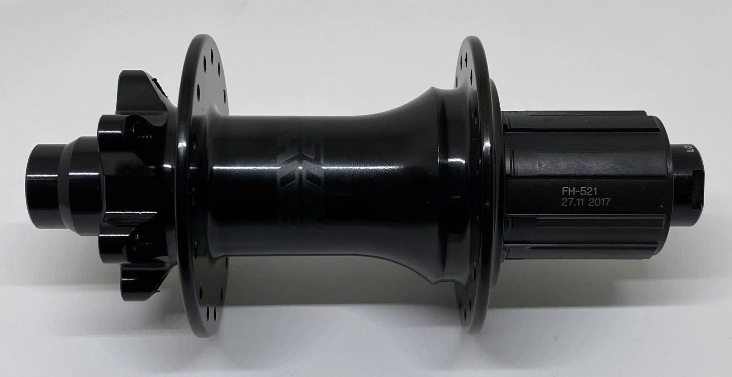 Formula EHL-148S Disc 6-Loch Für Steckachse Schwarz 32 Loch 1 Formula EHL-148S Disc 6-Loch Für Steckachse Schwarz 32 Loch